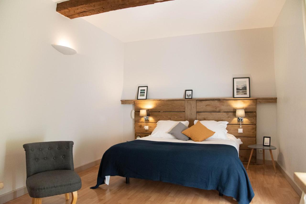 Societe Hoteliere De Montmirail ฌิกงดาส ภายนอก รูปภาพ