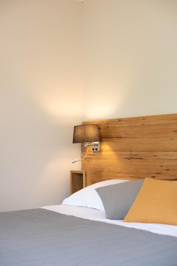 Societe Hoteliere De Montmirail ฌิกงดาส ภายนอก รูปภาพ