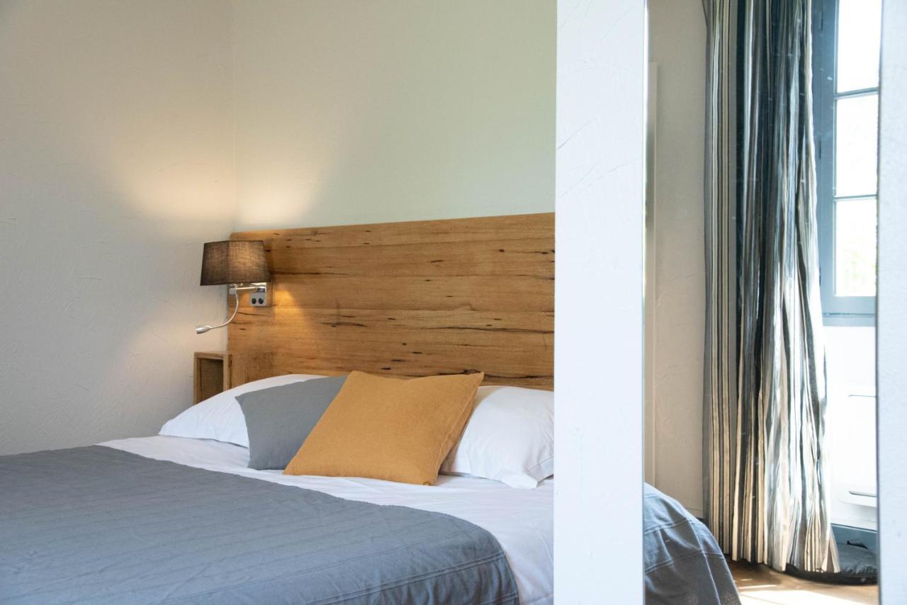 Societe Hoteliere De Montmirail ฌิกงดาส ภายนอก รูปภาพ